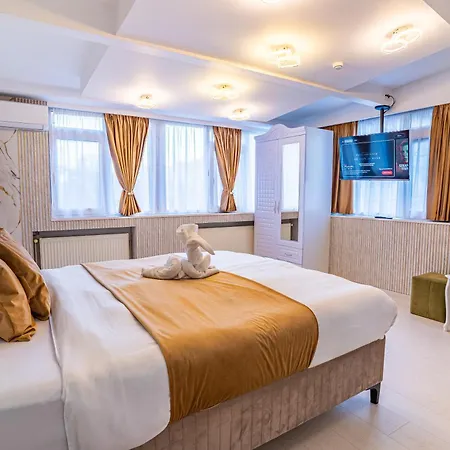 Iancu Jianu Premium Apartman *